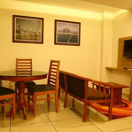 Hotel Saas Residency à Kozhikode Extérieur photo