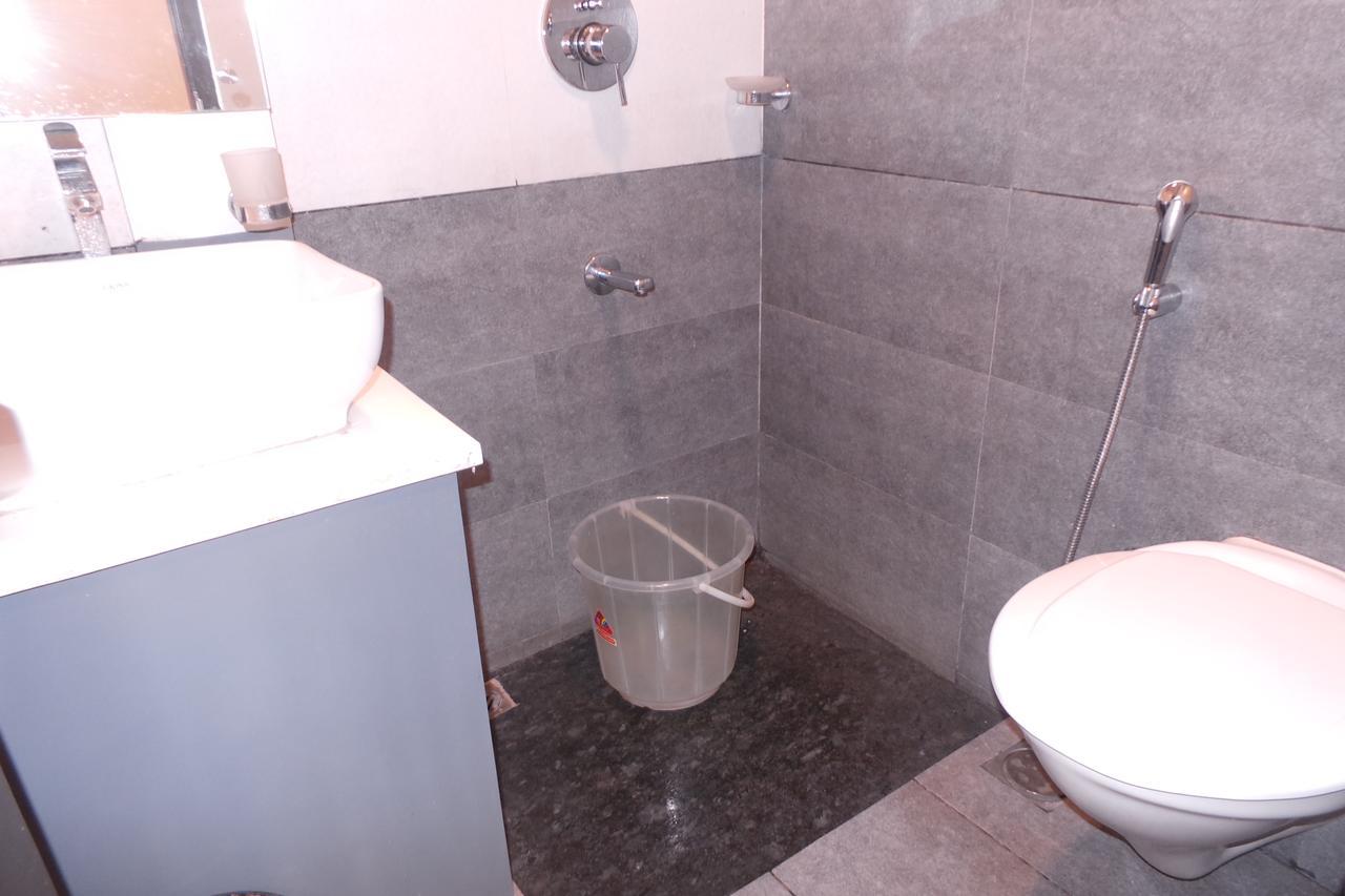 Hotel Saas Residency à Kozhikode Extérieur photo
