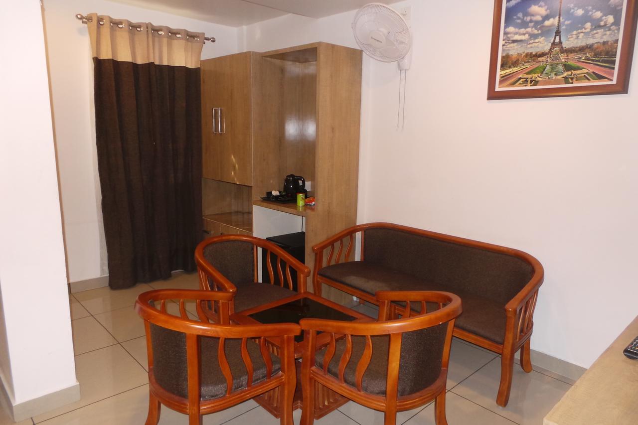 Hotel Saas Residency à Kozhikode Extérieur photo