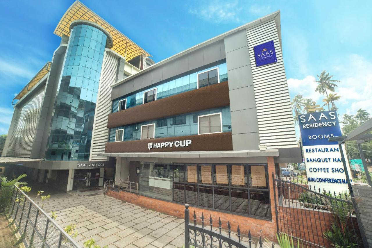 Hotel Saas Residency à Kozhikode Extérieur photo
